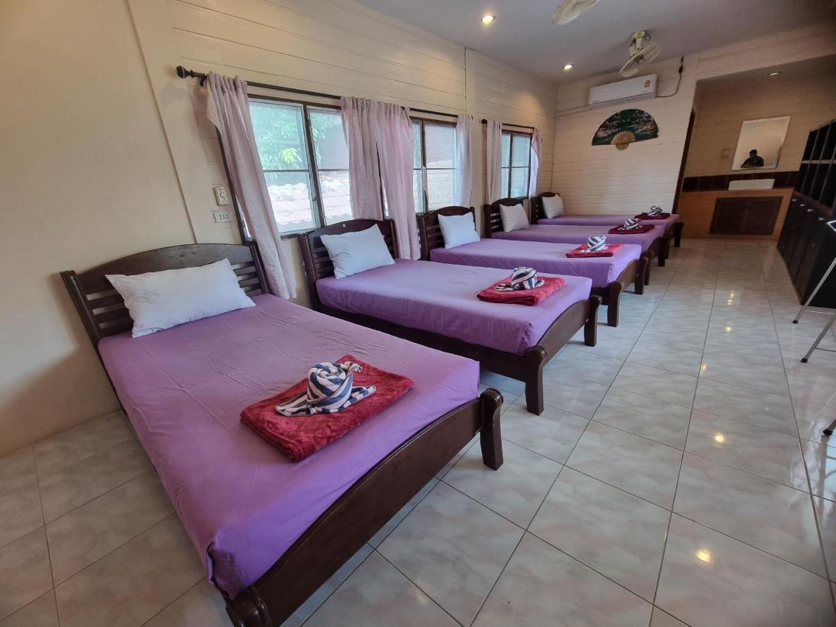 Lotus Hostel Beach Ko Tao Buitenkant foto