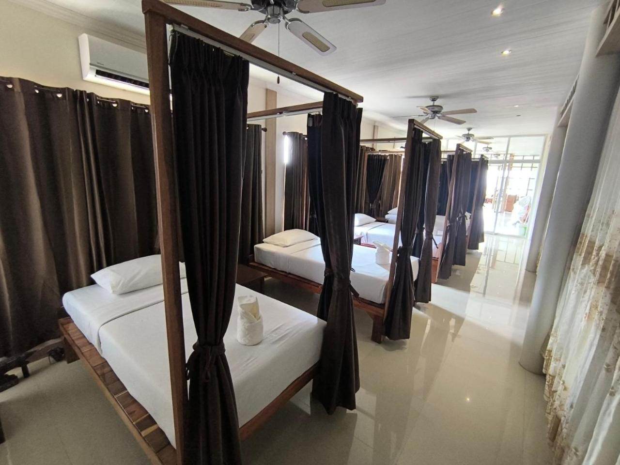 Lotus Hostel Beach Ko Tao Buitenkant foto